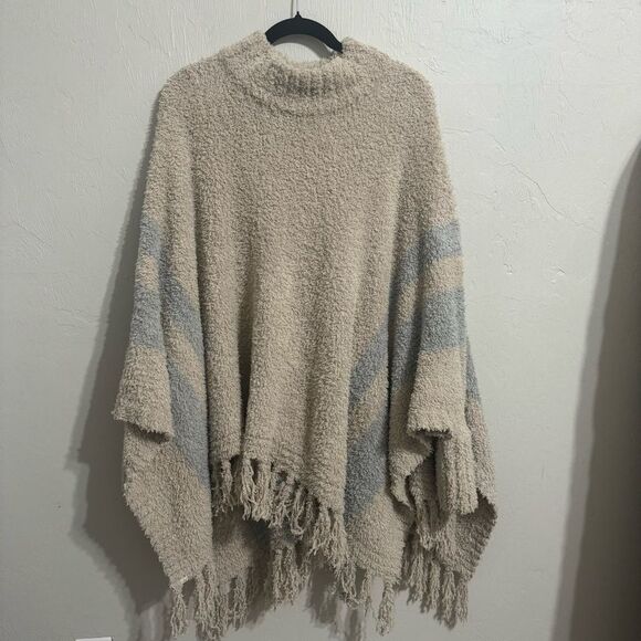 Barefoot Dreams One Size Cozy Chic Beach Fringe Lounge Poncho - Picture 2 of 7